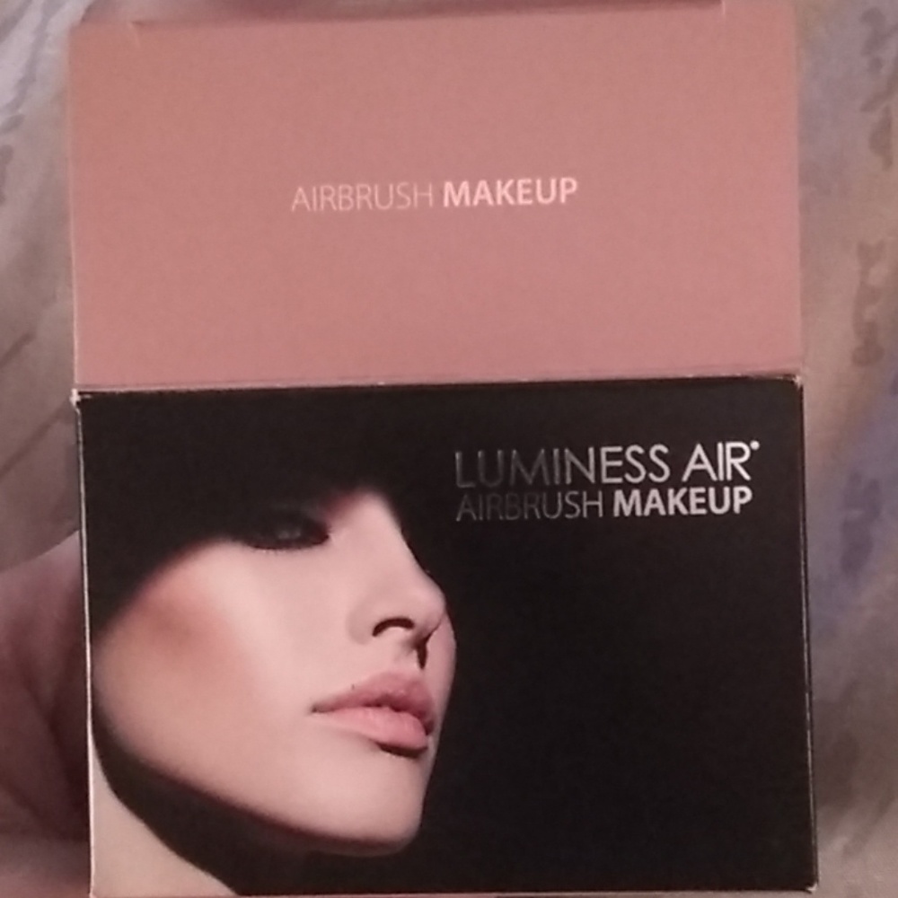 Luminess airbrush Makeup